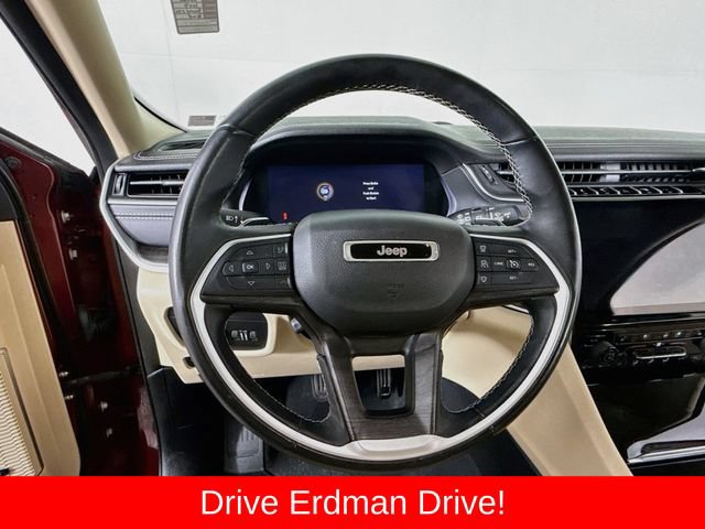 Used 2022 Jeep Grand Cherokee Limited w/ Luxury Tech Group II RWD image 11