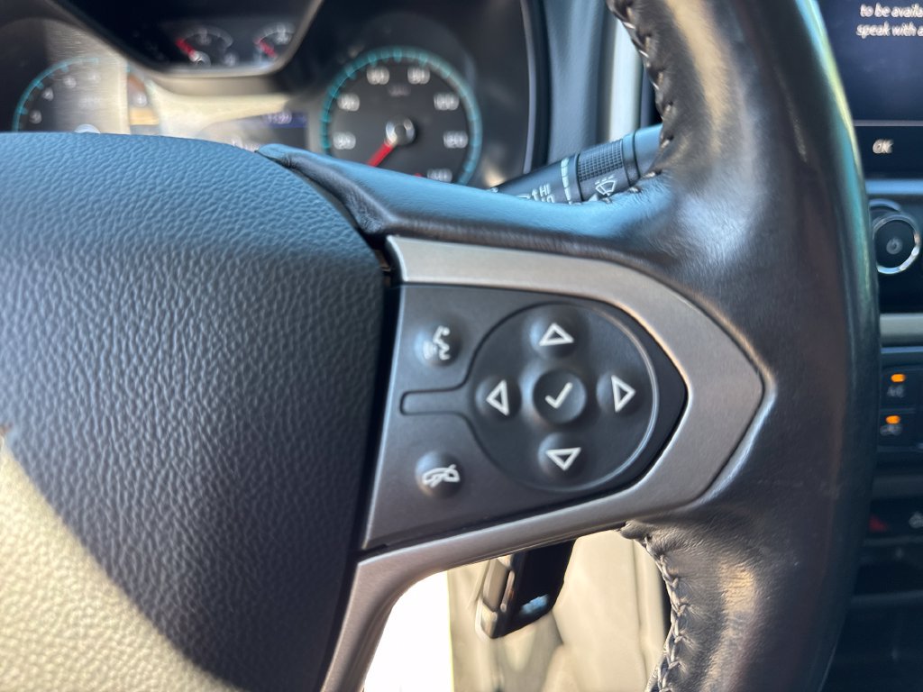 Used 2015 Chevrolet Silverado 2500 LT AWD/4WD image 24