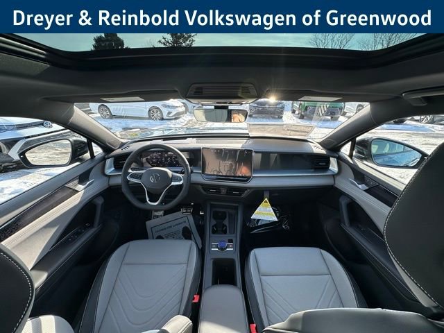 New 2026 Volkswagen Tiguan SE R-Line image 11