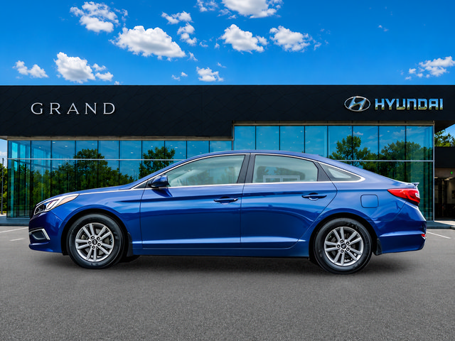 Used 2017 Hyundai Sonata SE FWD image 3