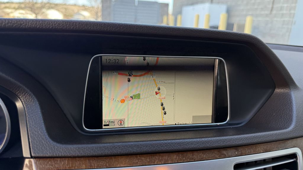 Used 2014 Mercedes-Benz E 350 4MATIC Sedan w/ Premium 1 Package image 4