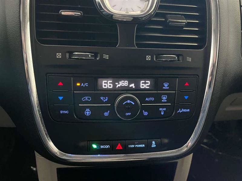 Used 2015 Chrysler Town & Country Touring-L w/ Driver Convenience Group FWD image 70