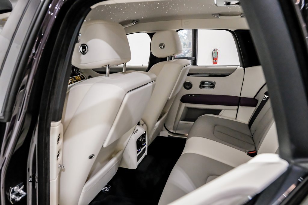 Used 2024 Rolls-Royce Ghost image 43