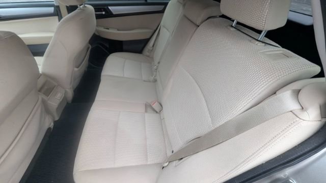 Used 2018 Subaru Outback 2.5i Premium image 19