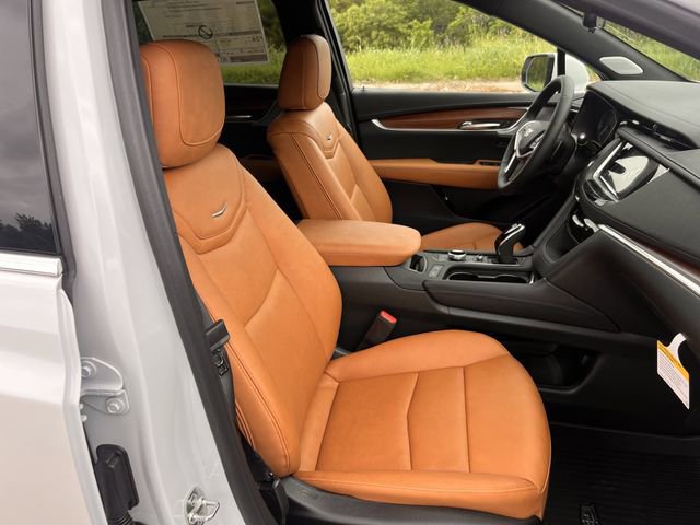 New 2026 Cadillac XT5 Premium Luxury w/ LPO, Floor Liner Package image 23