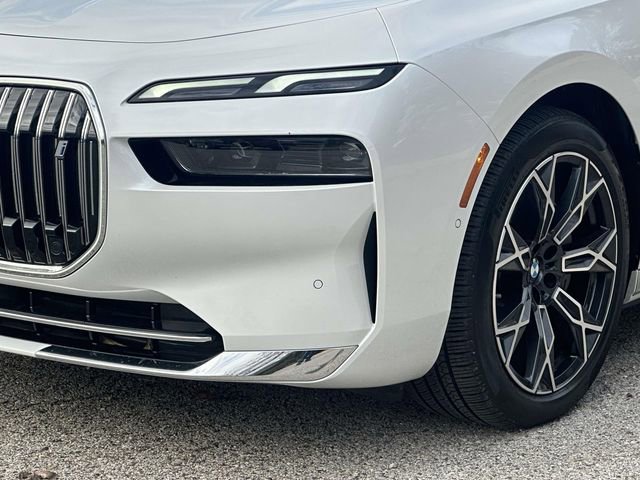 Certified 2025 BMW i7 xDrive60 image 10