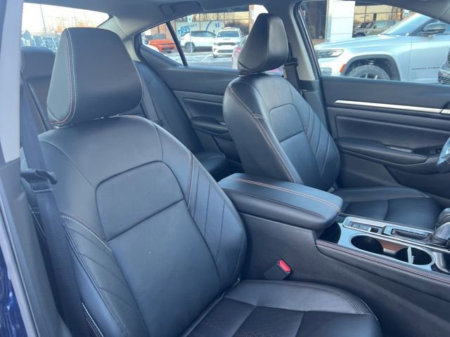 Used 2024 Nissan Altima 2.0 SR image 28