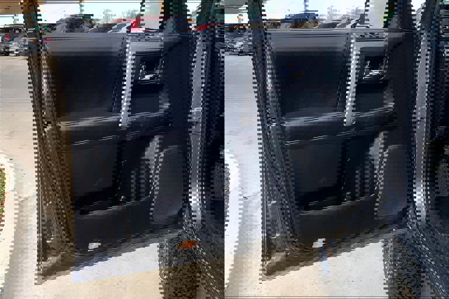 Used 2019 Toyota 4Runner SR5 image 20