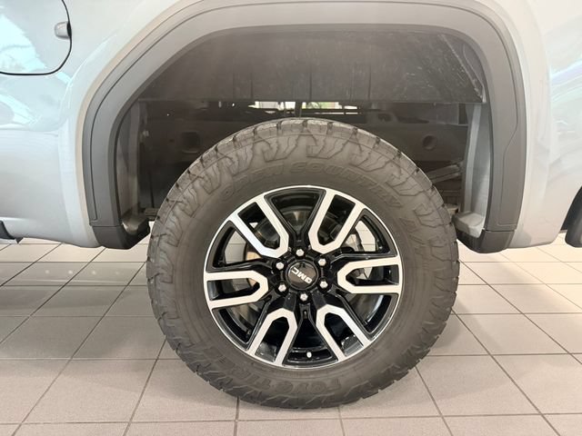 Used 2023 GMC Sierra 1500 AT4 w/ AT4 Premium Package AWD/4WD image 11