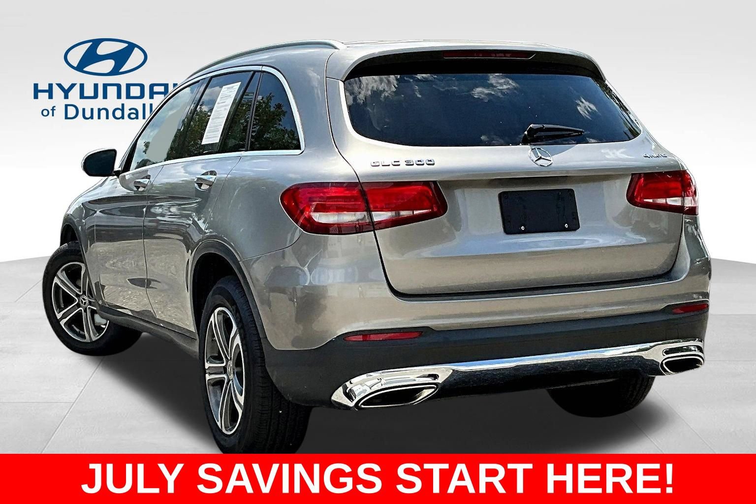 Used 2019 Mercedes-Benz GLC 300 4MATIC w/ Premium Package image 5