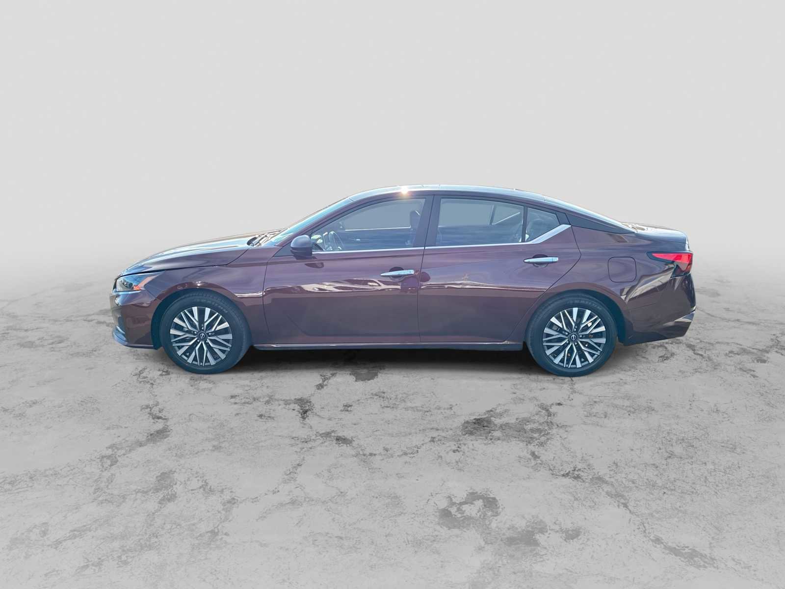 Used 2025 Nissan Altima 2.5 SV image 5