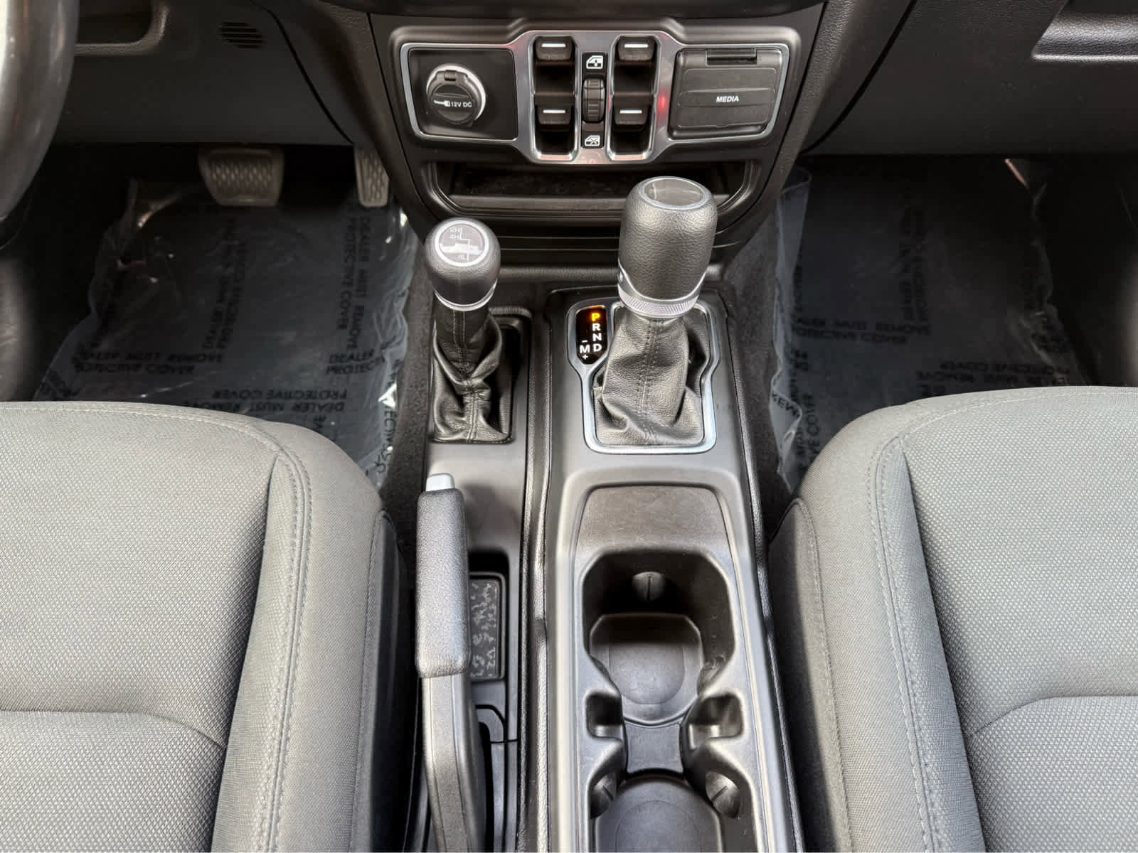 Used 2021 Jeep Gladiator Sport image 24