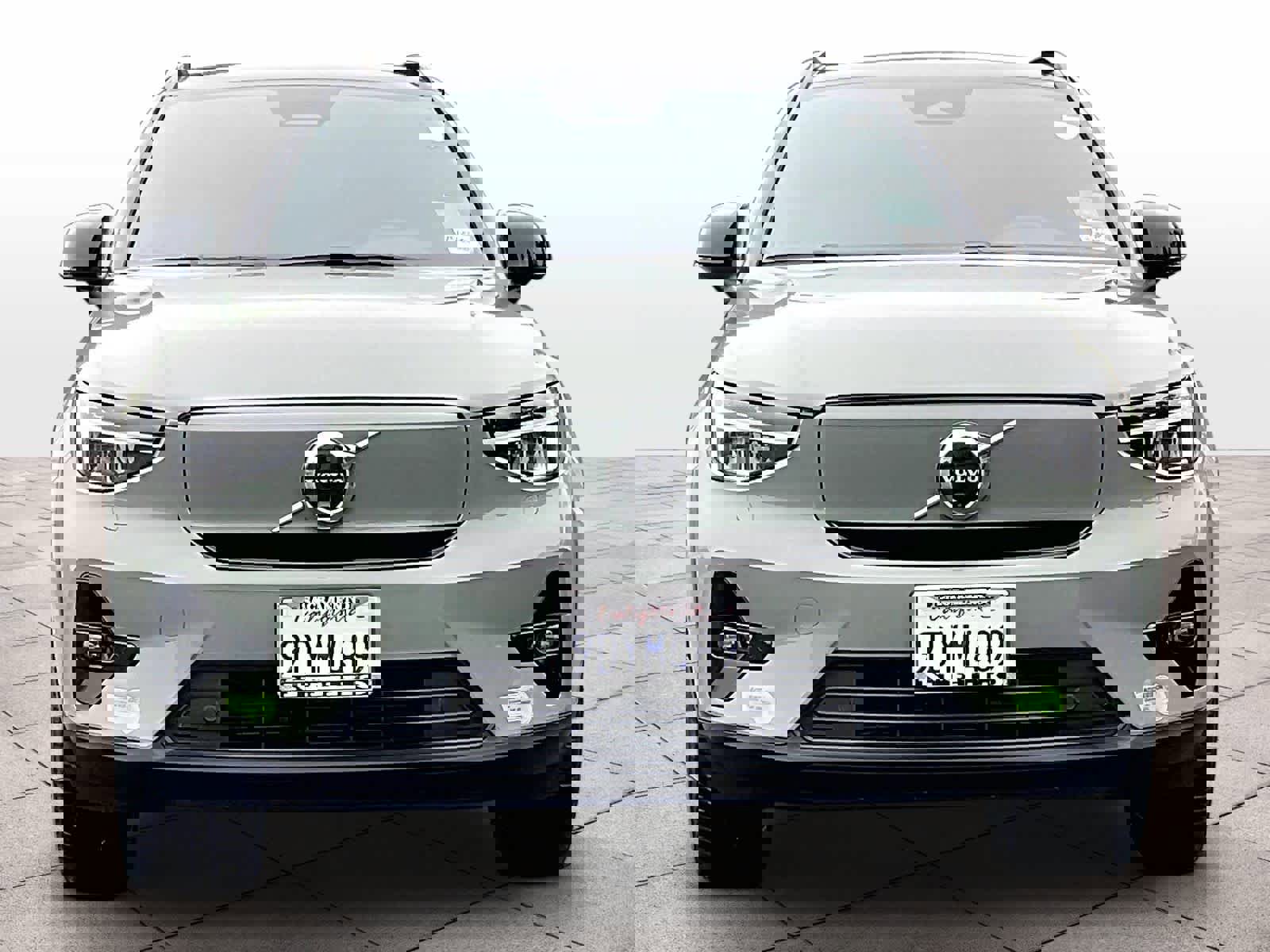 Used 2023 Volvo XC40 Recharge Ultimate image 3