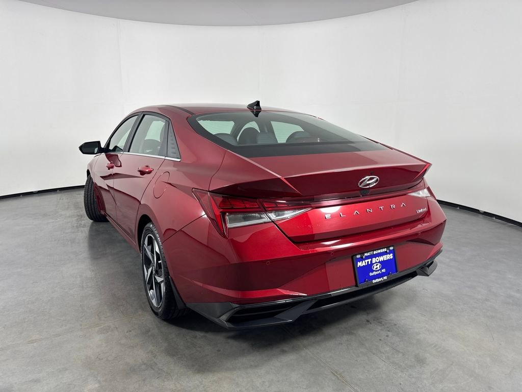 Certified 2023 Hyundai Elantra Limited FWD image 3
