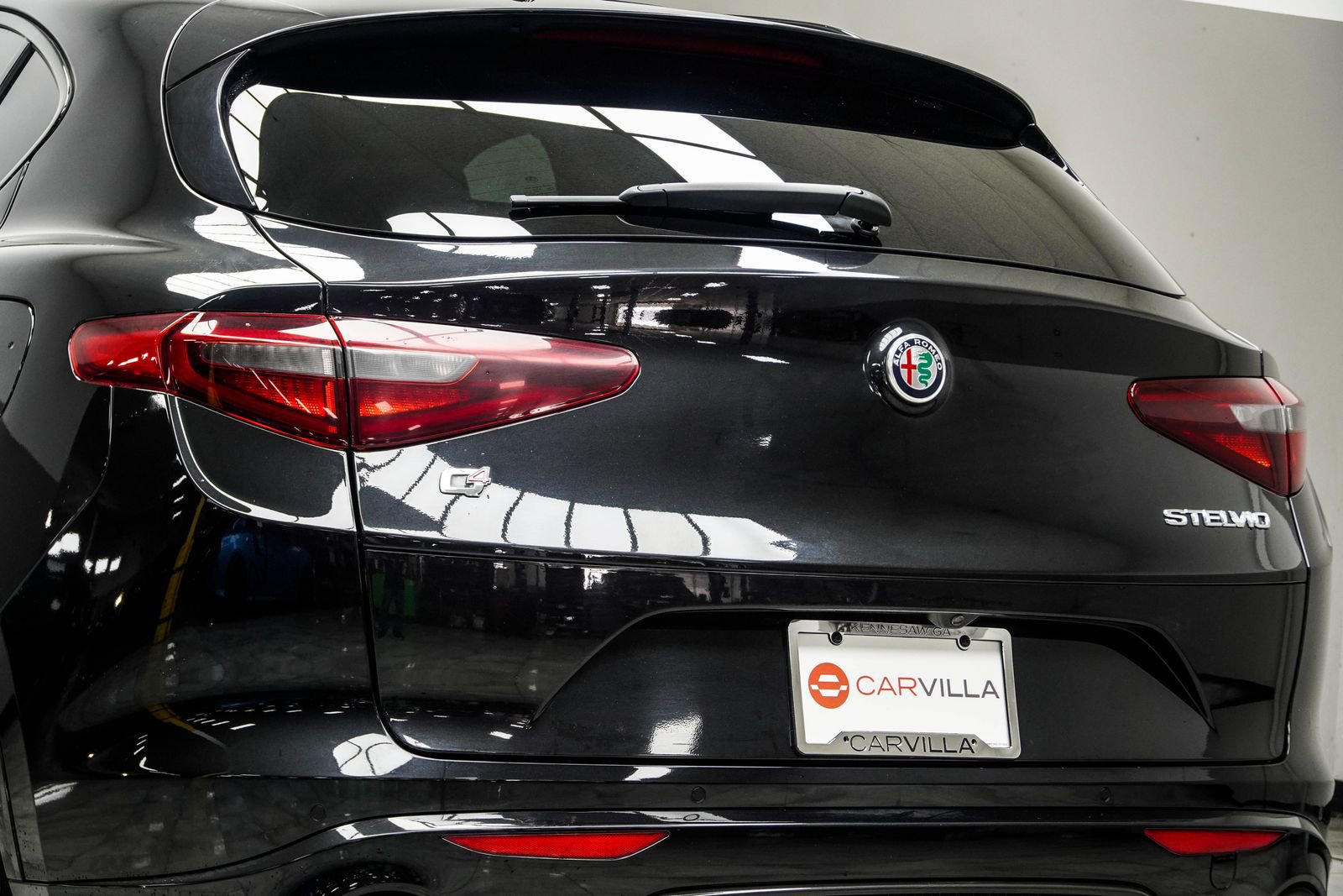 Used 2023 Alfa Romeo Stelvio Veloce image 14