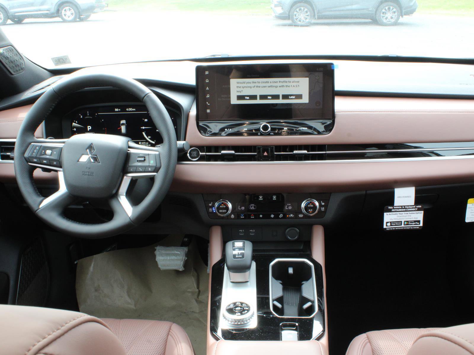 New 2025 Mitsubishi Outlander SEL image 21