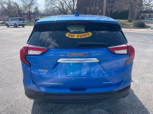 Used 2024 GMC Terrain SLE image 6