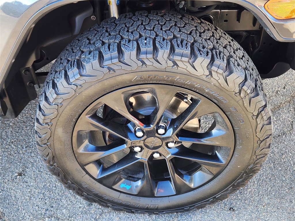 Used 2022 Jeep Wrangler Unlimited Sahara 4xe w/ Cold Weather Group image 14