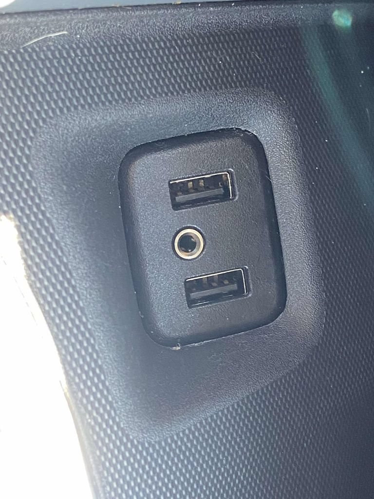 Used 2019 Buick Enclave Essence FWD image 38