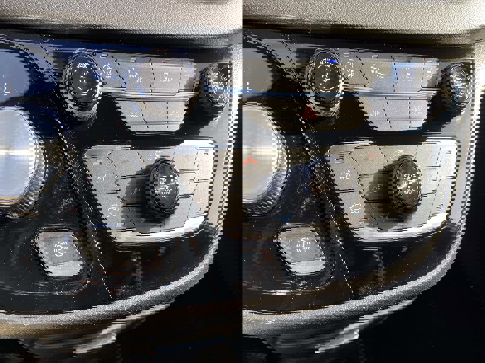 New 2026 Chrysler Voyager LX FWD image 11