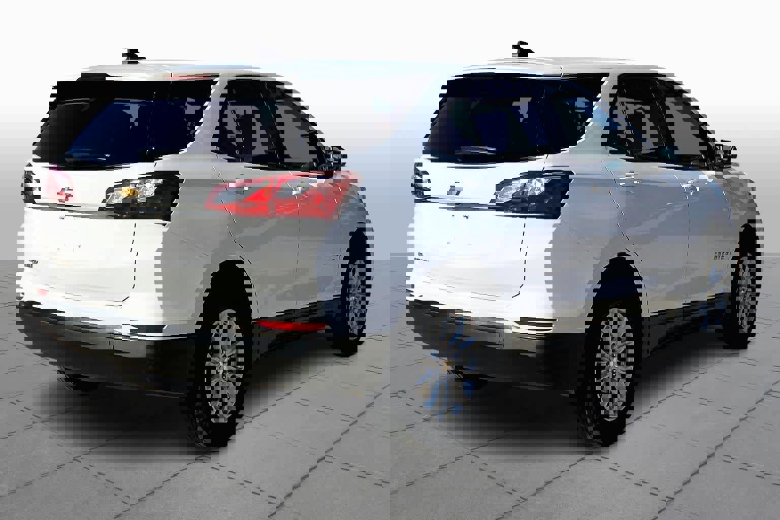 Certified 2021 Chevrolet Equinox LS w/ LS Convenience Package image 12