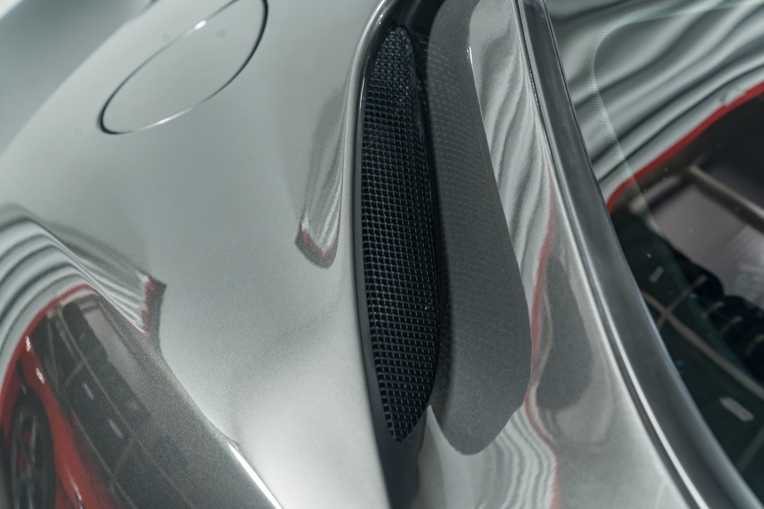 Certified 2019 Ferrari 812 Superfast RWD image 33