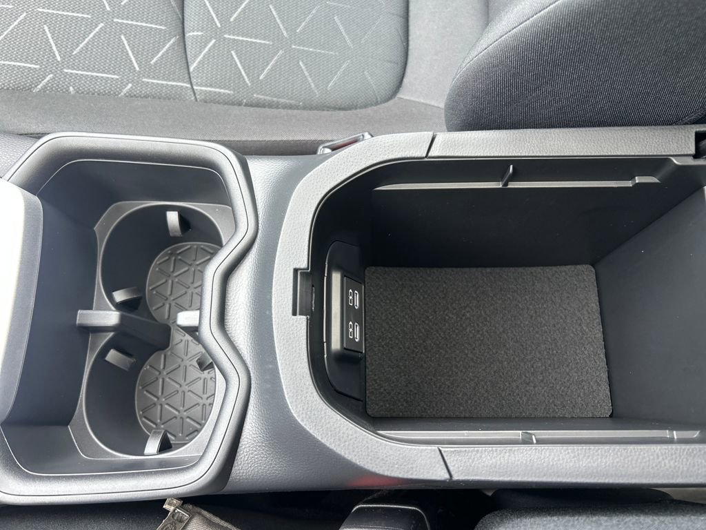 New 2025 Toyota RAV4 XLE image 23