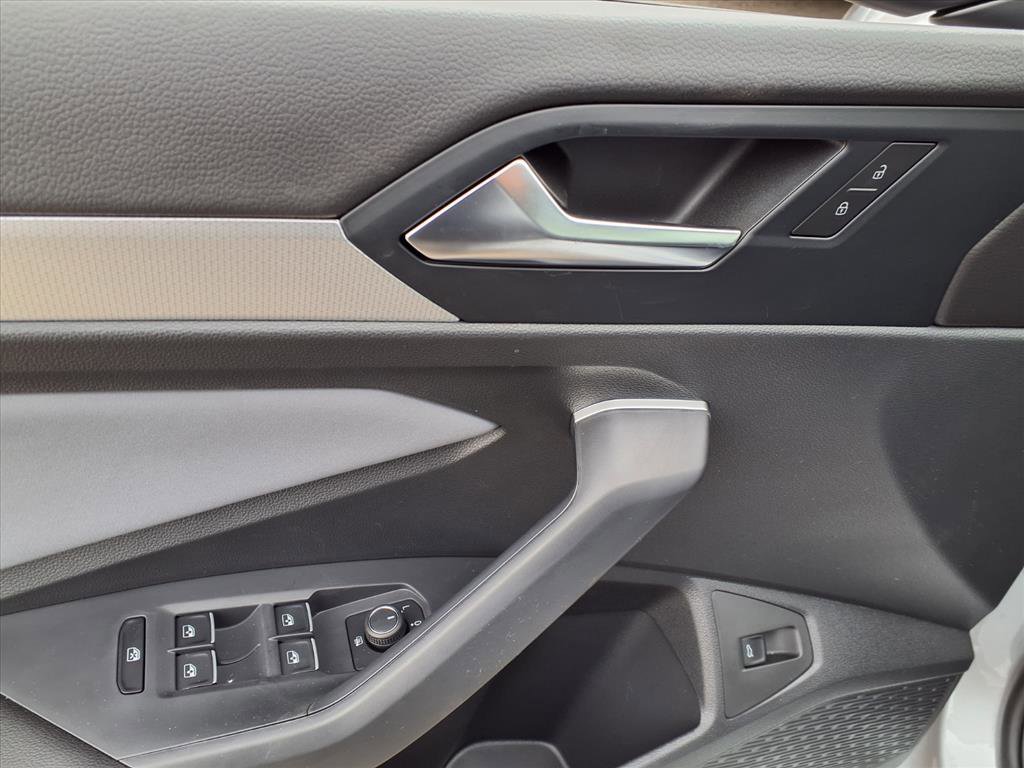 New 2026 Volkswagen Jetta SE FWD image 7