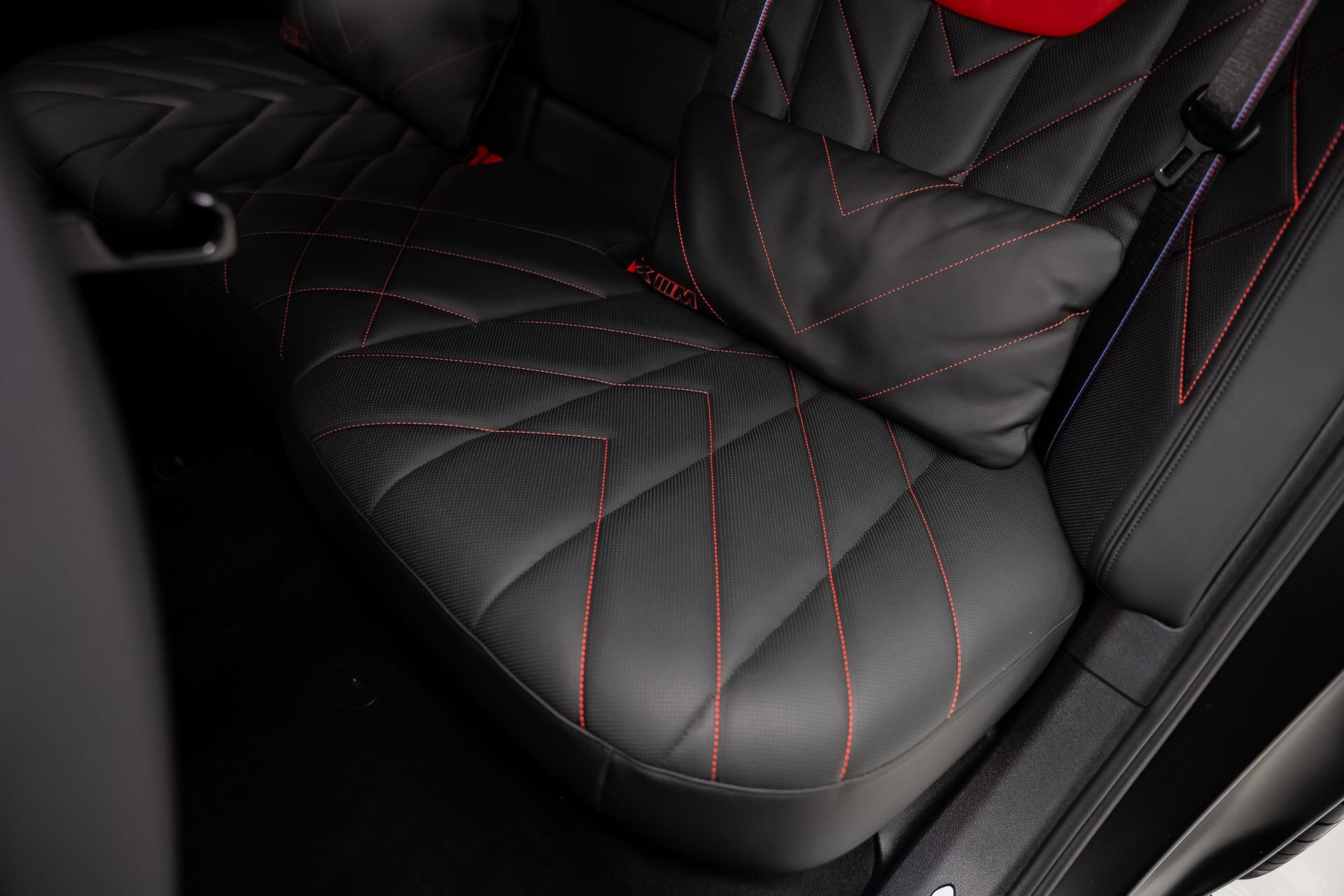 Used 2024 BMW XM Label Red image 73