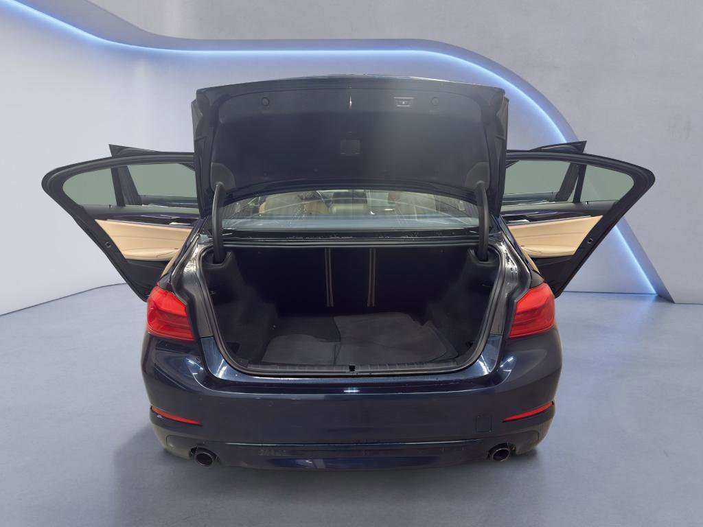 Used 2017 BMW 530i xDrive image 12