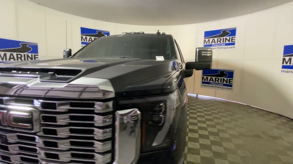 Certified 2025 GMC Sierra 2500 Denali w/ Denali Reserve Package AWD/4WD image 5