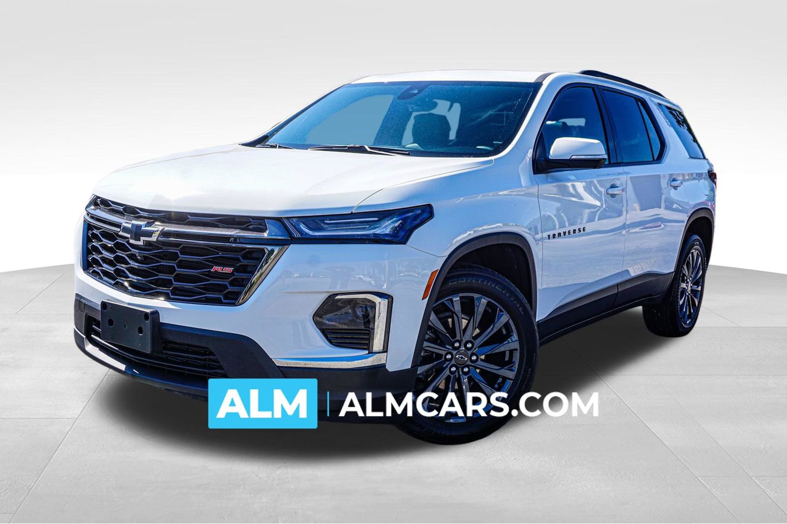 Used 2023 Chevrolet Traverse RS