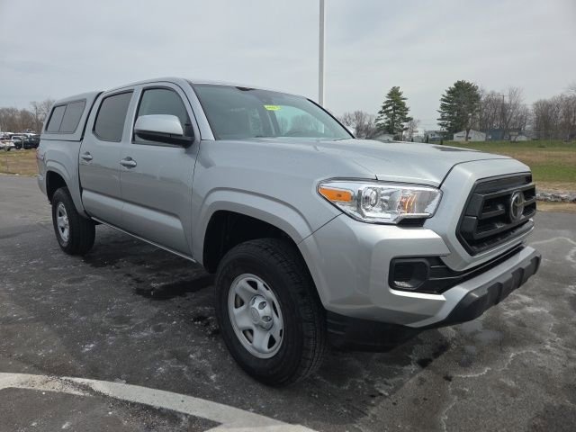 Used 2022 Toyota Tacoma SR image 1