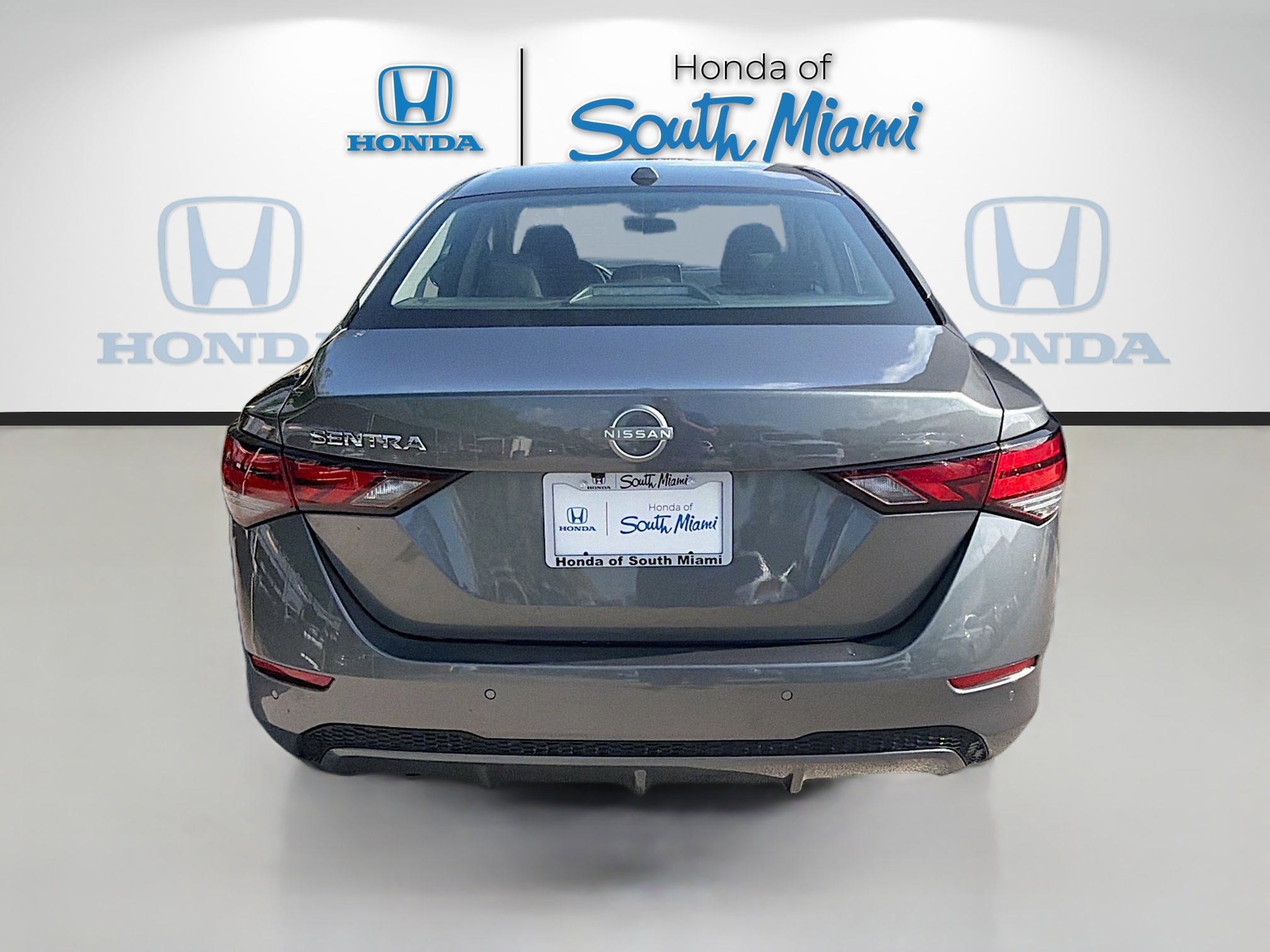 Used 2025 Nissan Sentra SV FWD image 6