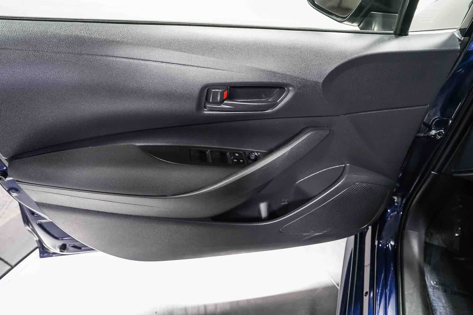 Certified 2025 Toyota Corolla LE FWD image 22