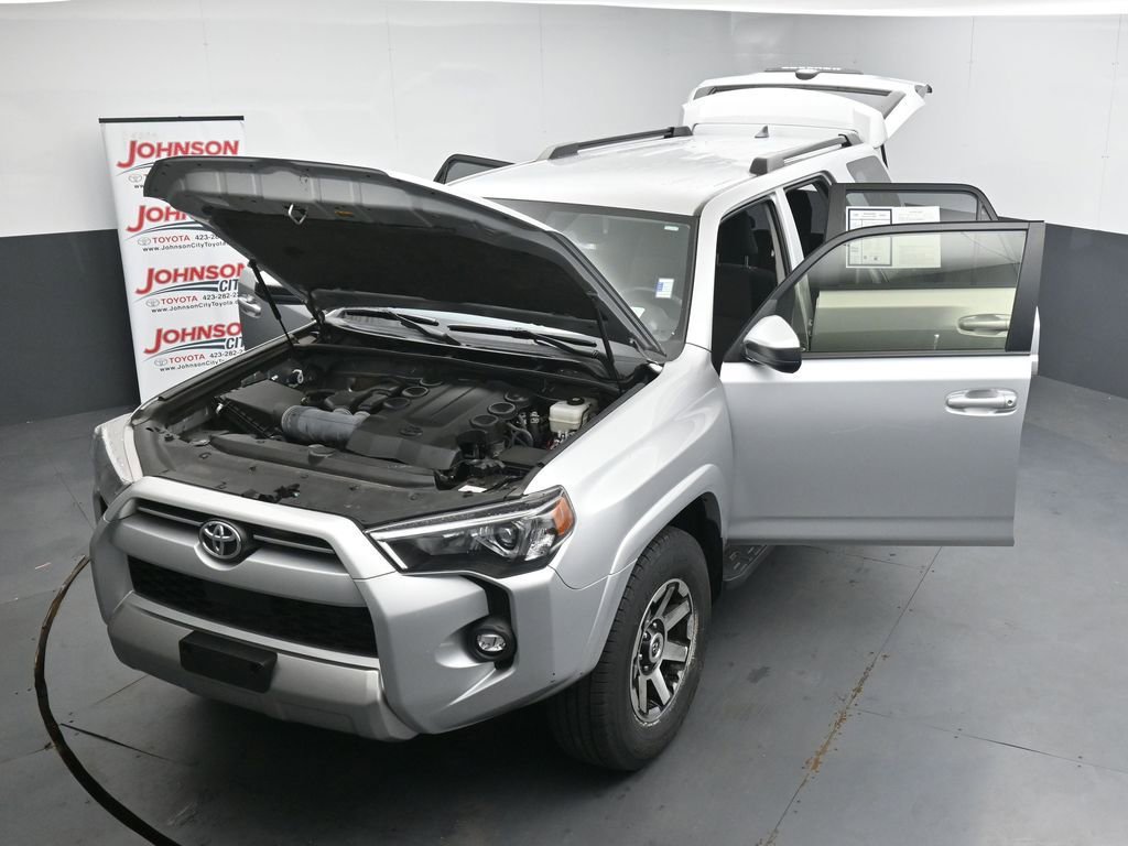Used 2024 Toyota 4Runner TRD Off-Road AWD/4WD image 26