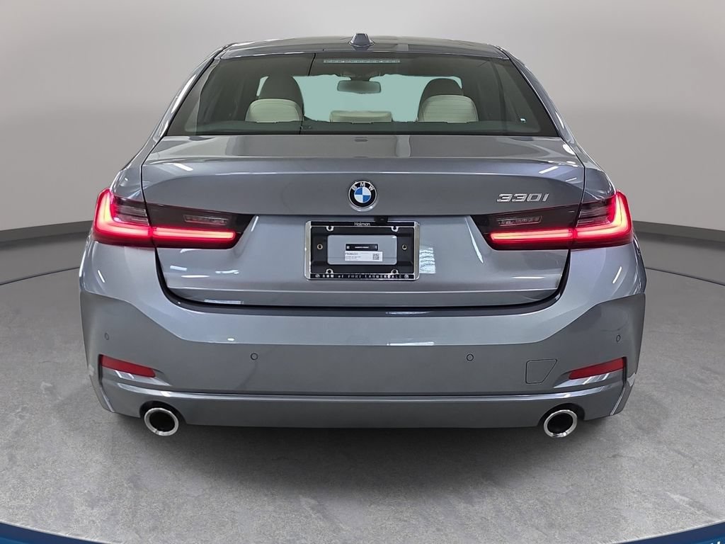 Certified 2023 BMW 330i Sedan w/ Driving Assistance Package RWD image 7