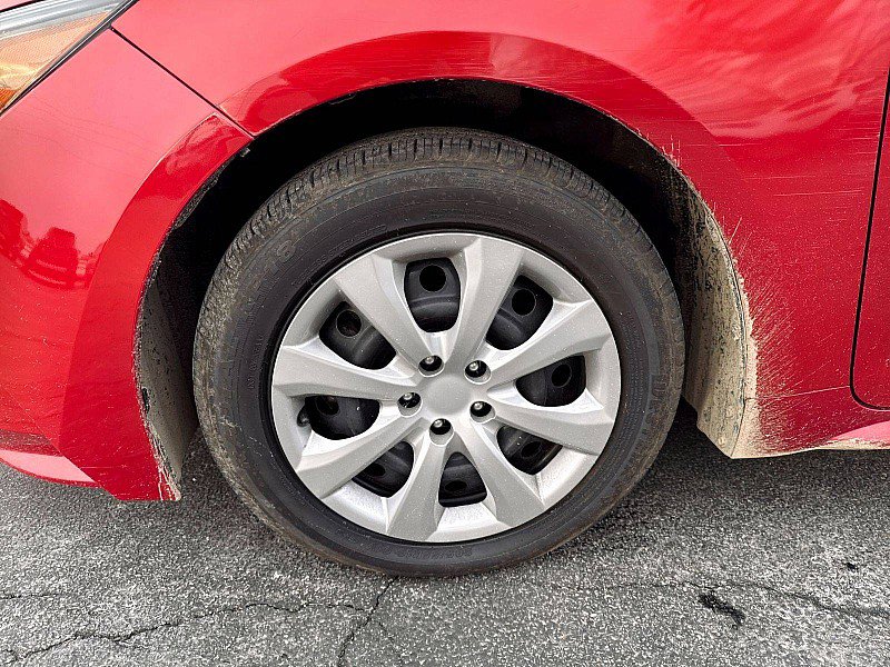Used 2020 Toyota Corolla LE image 24