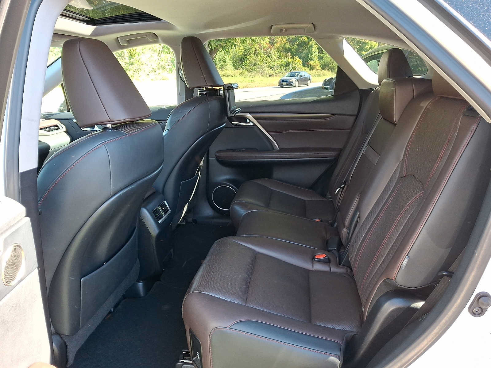 Used 2018 Lexus RX 350L AWD image 11