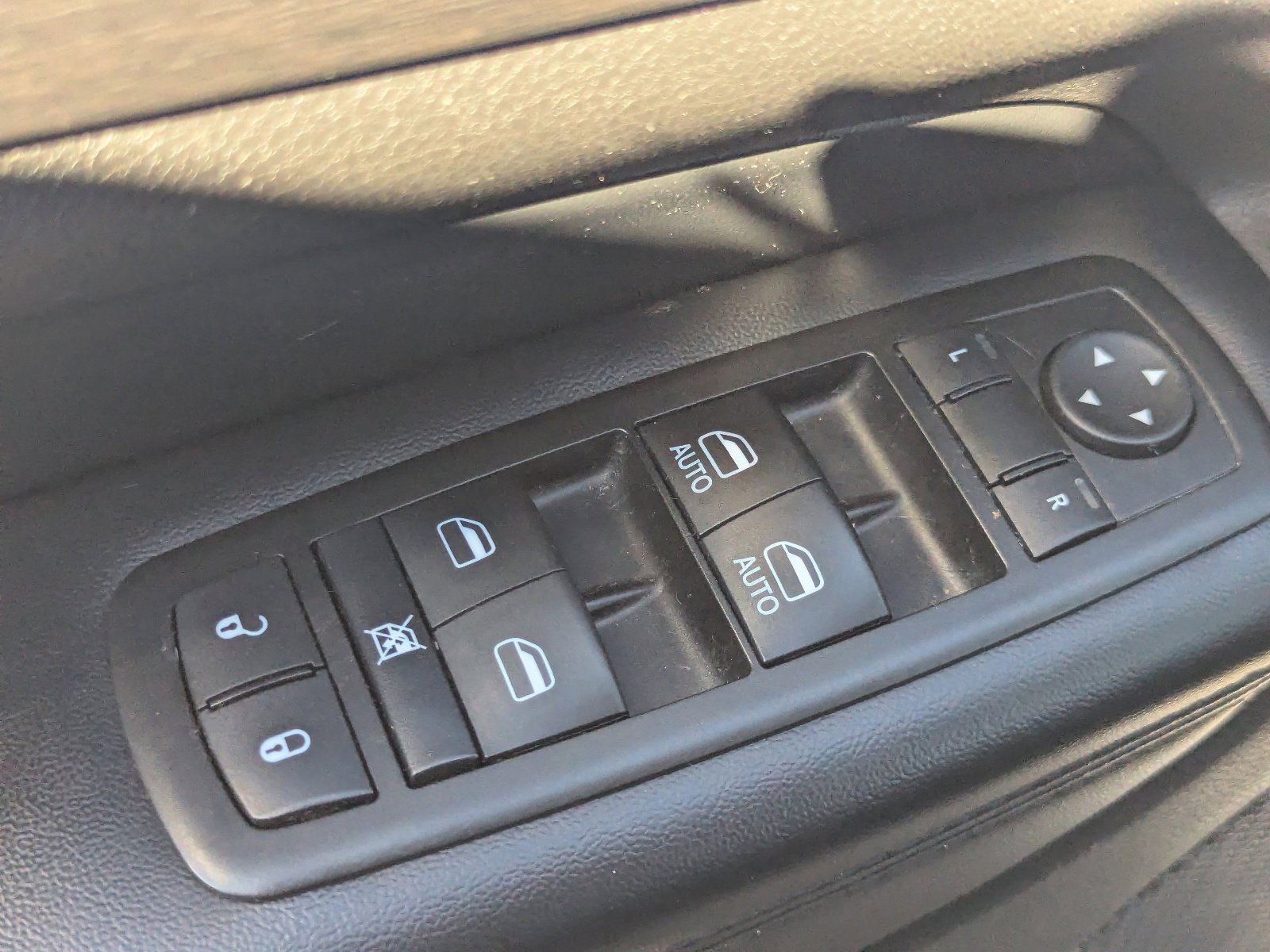 Used 2015 Jeep Grand Cherokee Laredo w/ Quick Order Package 23E image 20