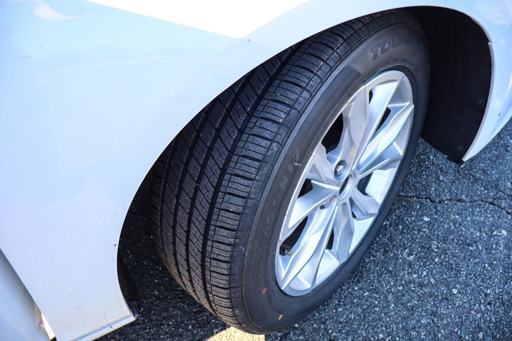 Used 2023 Chevrolet Malibu LT image 38