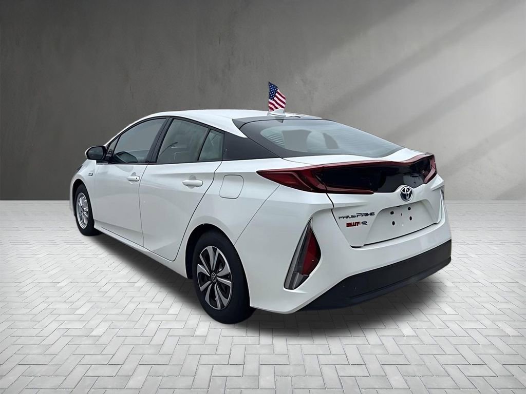 Used 2018 Toyota Prius Prime Premium image 5