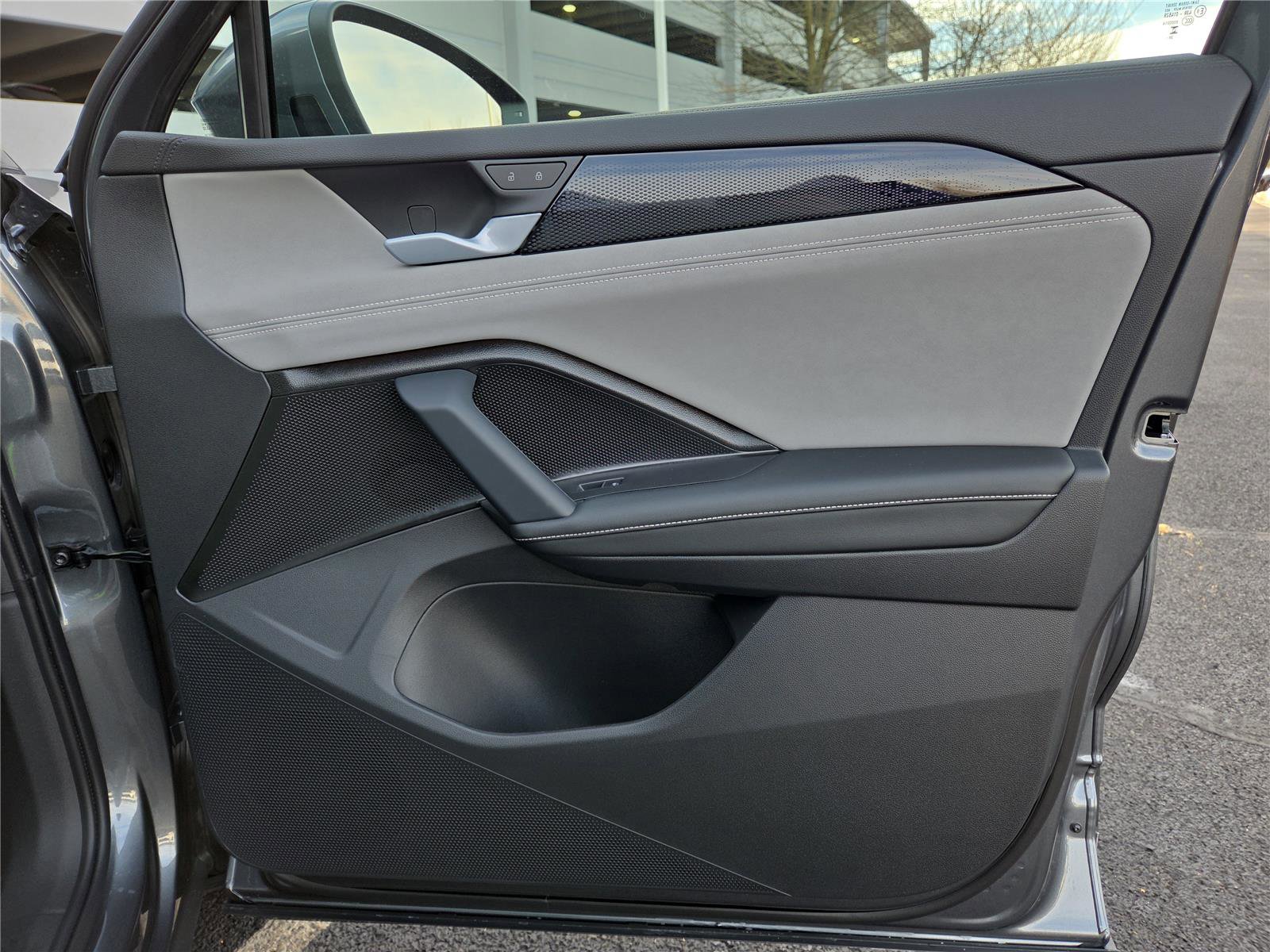 New 2026 Volkswagen Tiguan SE image 27