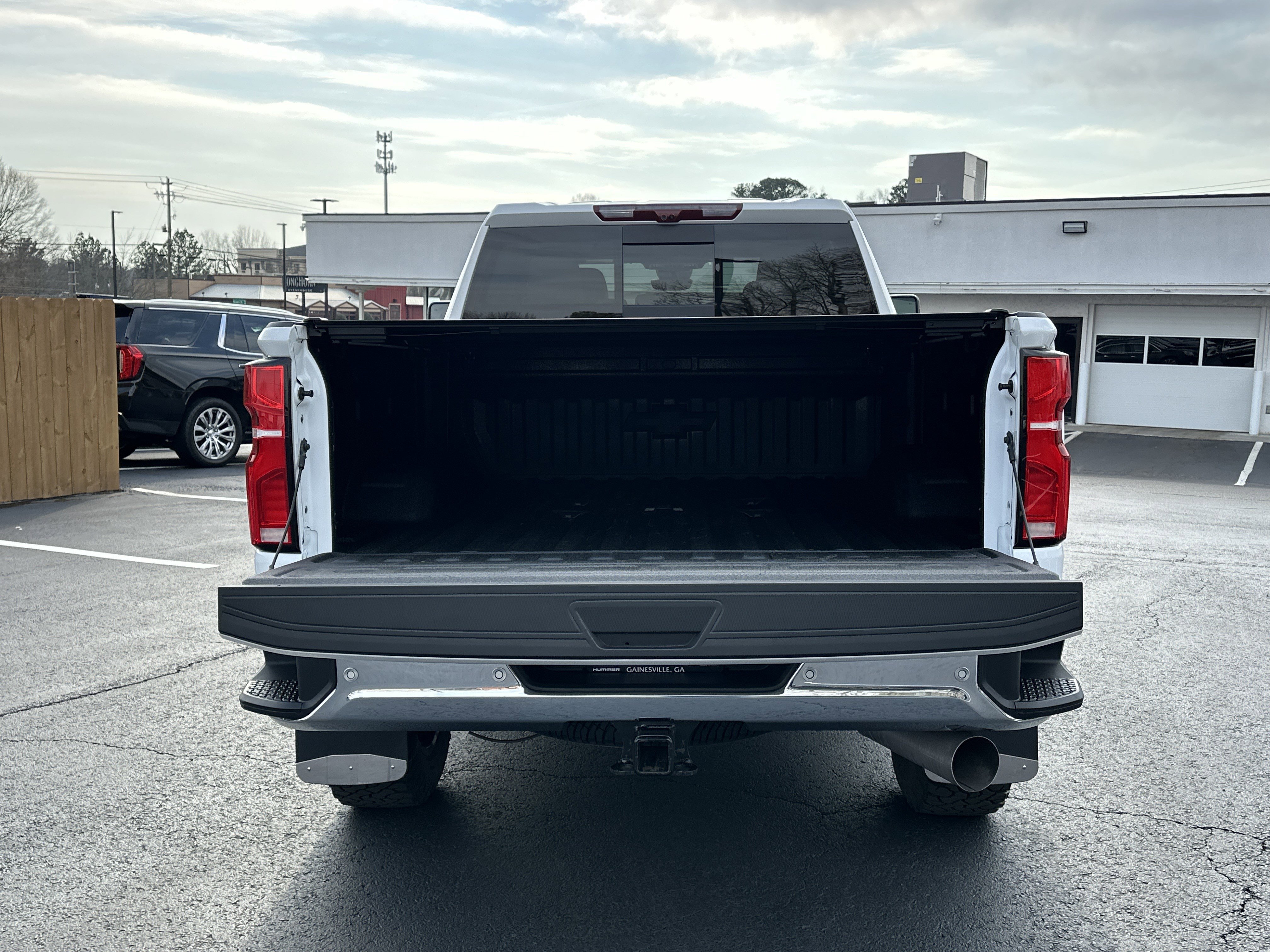 Used 2025 Chevrolet Silverado 2500 LTZ w/ LTZ Premium Package image 14