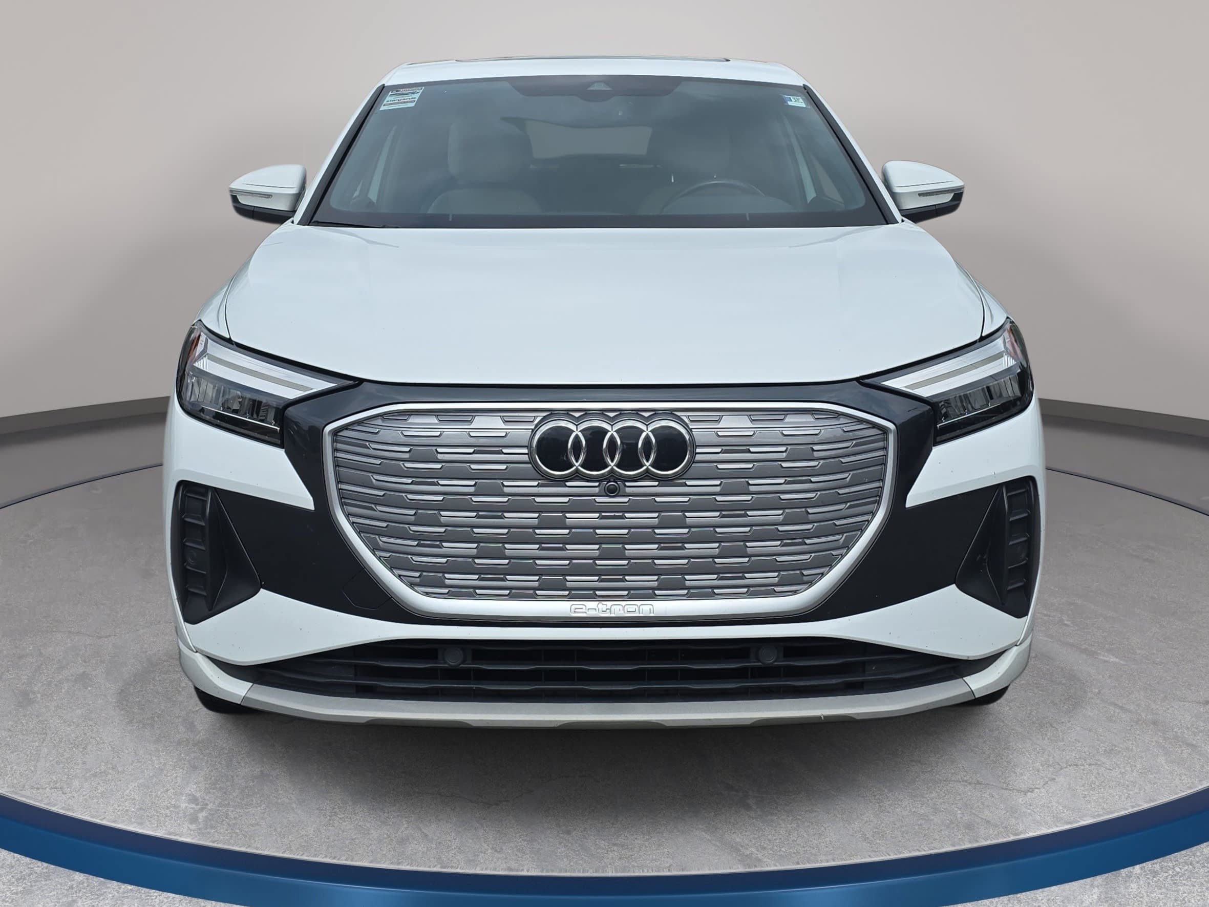 Used 2022 Audi Q4 e-tron Premium Plus AWD/4WD image 2