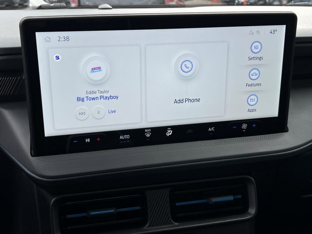 New 2026 Ford Maverick Lobo image 16