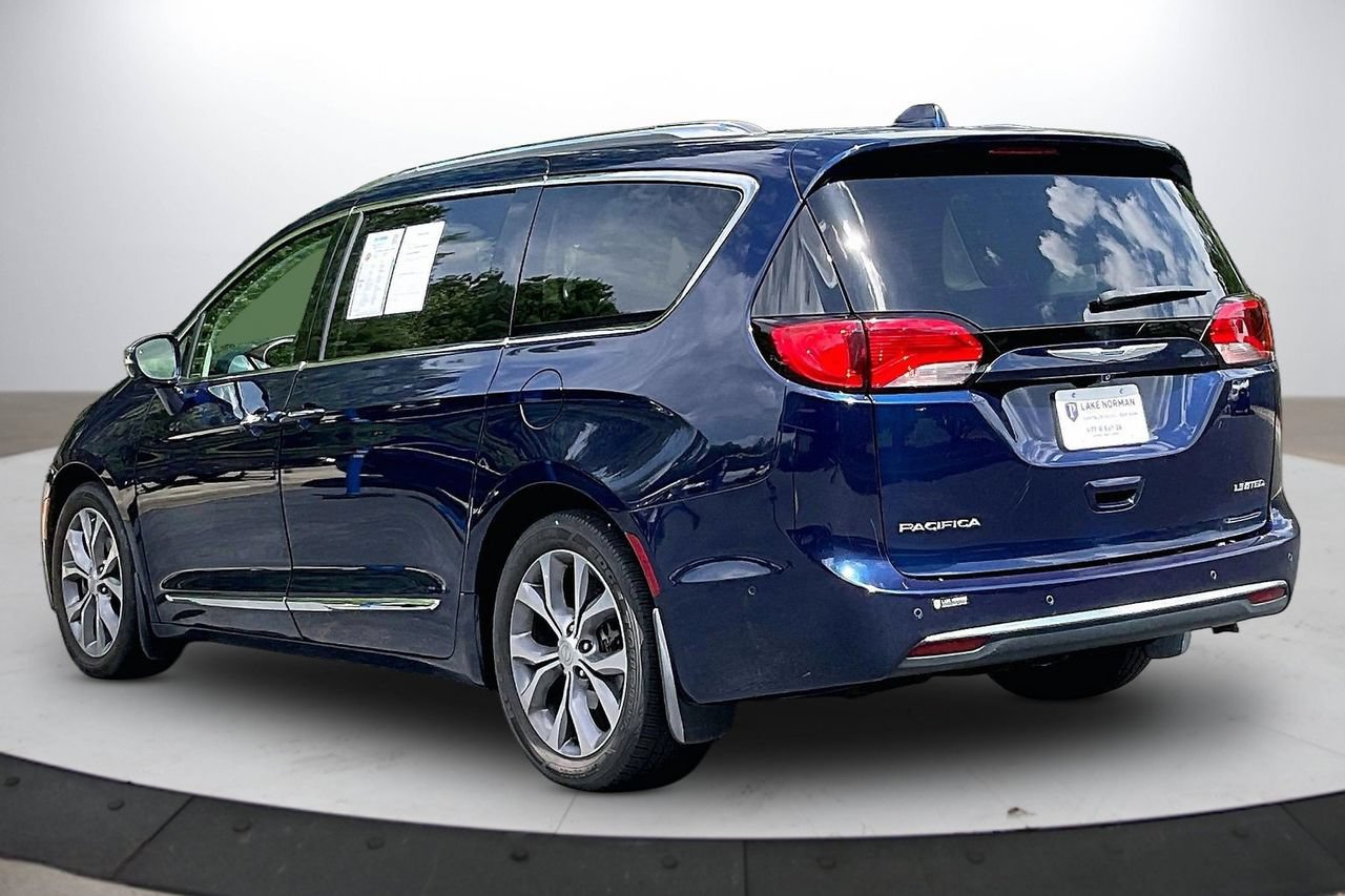 Certified 2018 Chrysler Pacifica Limited w/ Advanced Safetytec Group FWD image 7