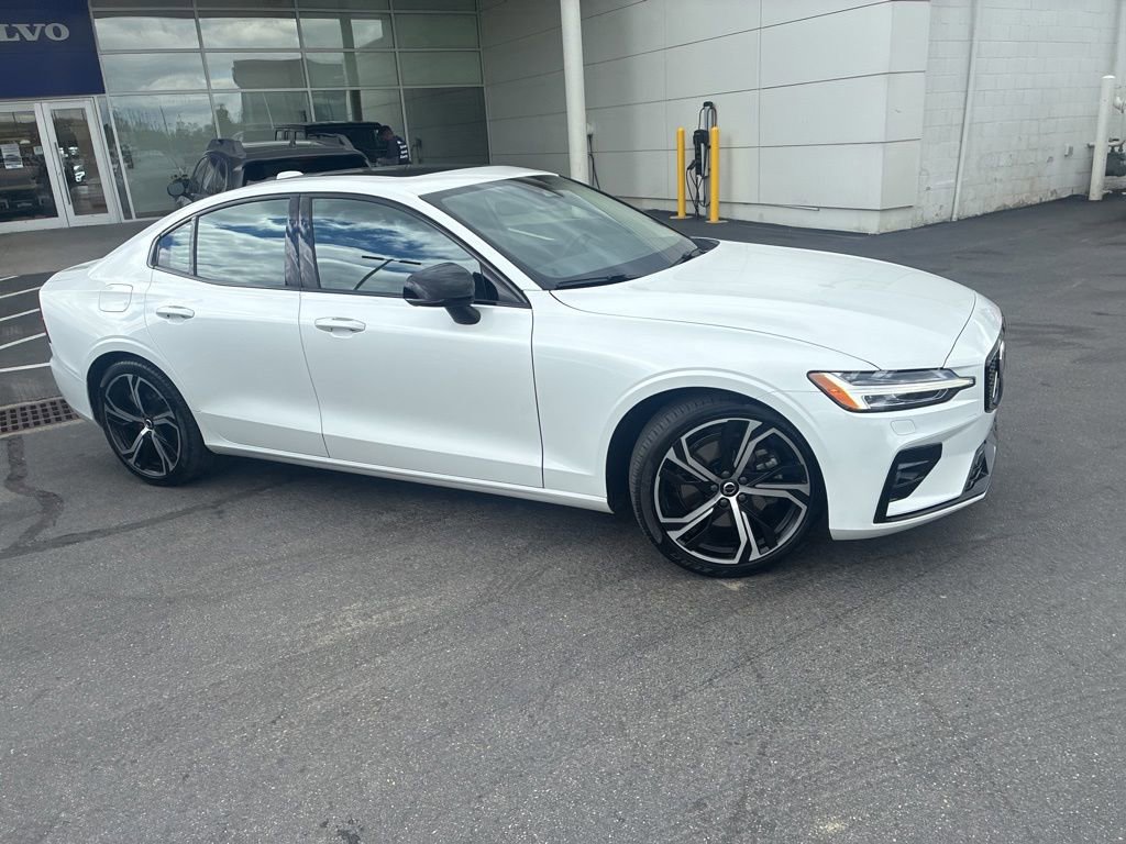 Used 2023 Volvo S60 B5 Core w/ Climate Package FWD image 2