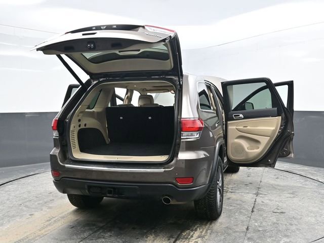 Used 2021 Jeep Grand Cherokee Limited w/ Trailer Tow Group IV image 36