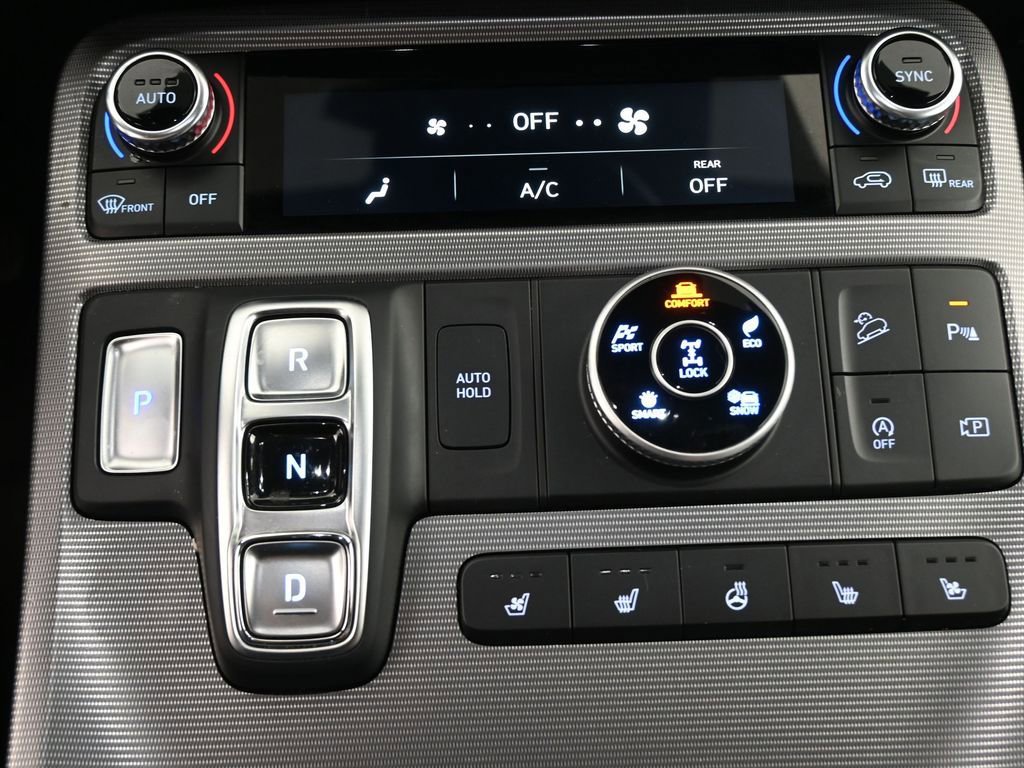 Used 2024 Hyundai Palisade Calligraphy image 3